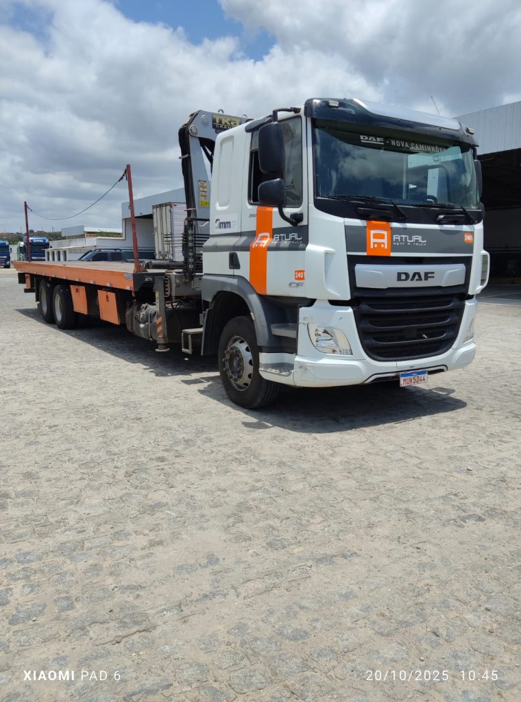 DAF CF FAS 310 seminovo